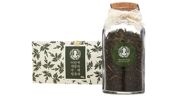 _Anak_Tea_ Hand_made fermented tea of Artemisia Annua